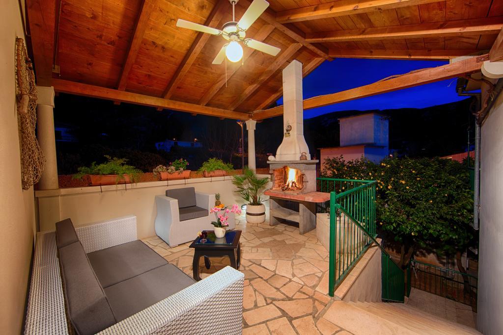 Villa Kamenica Komiža Zimmer foto