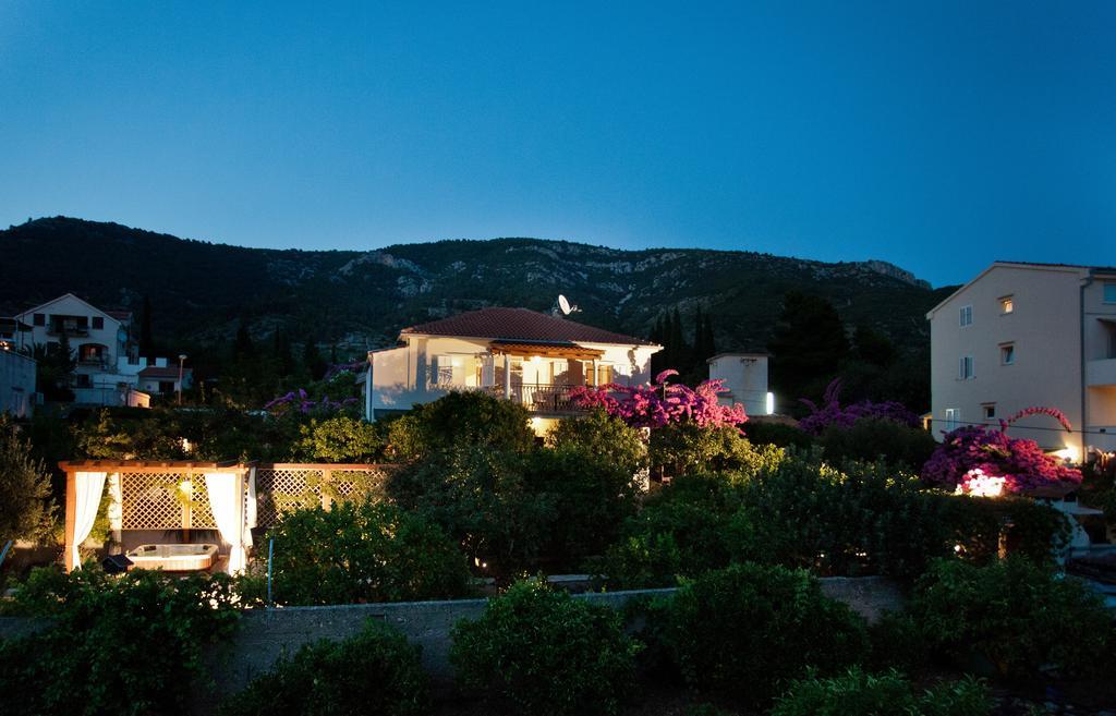 Villa Kamenica Komiža Exterior foto